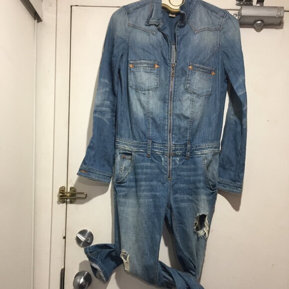 GUESS JEANS DISTRESSED OVERALLS SIZE 2 - Picture 2 of 12